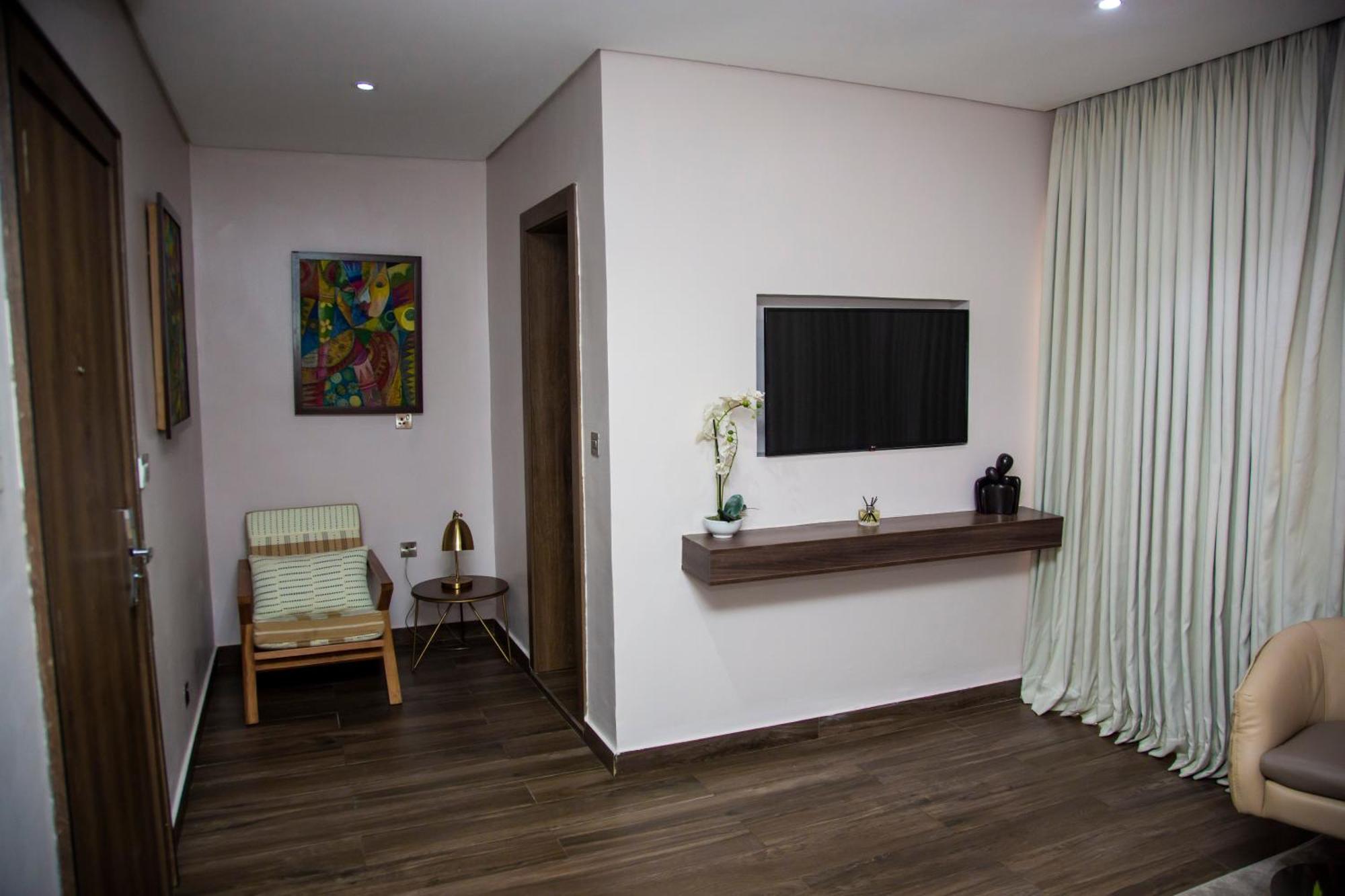 The White Orchid Hotel Лагос Екстериор снимка