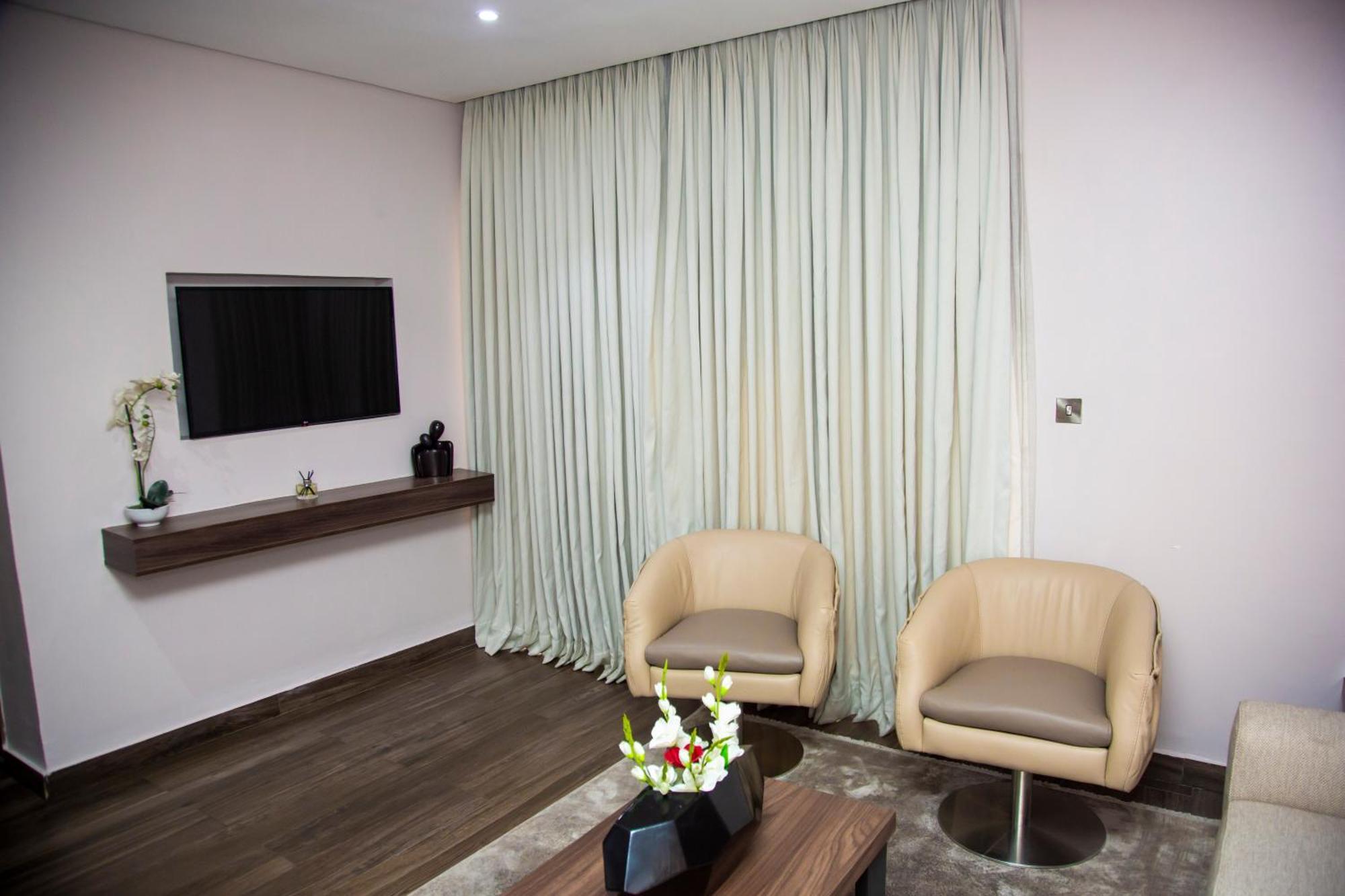 The White Orchid Hotel Лагос Екстериор снимка