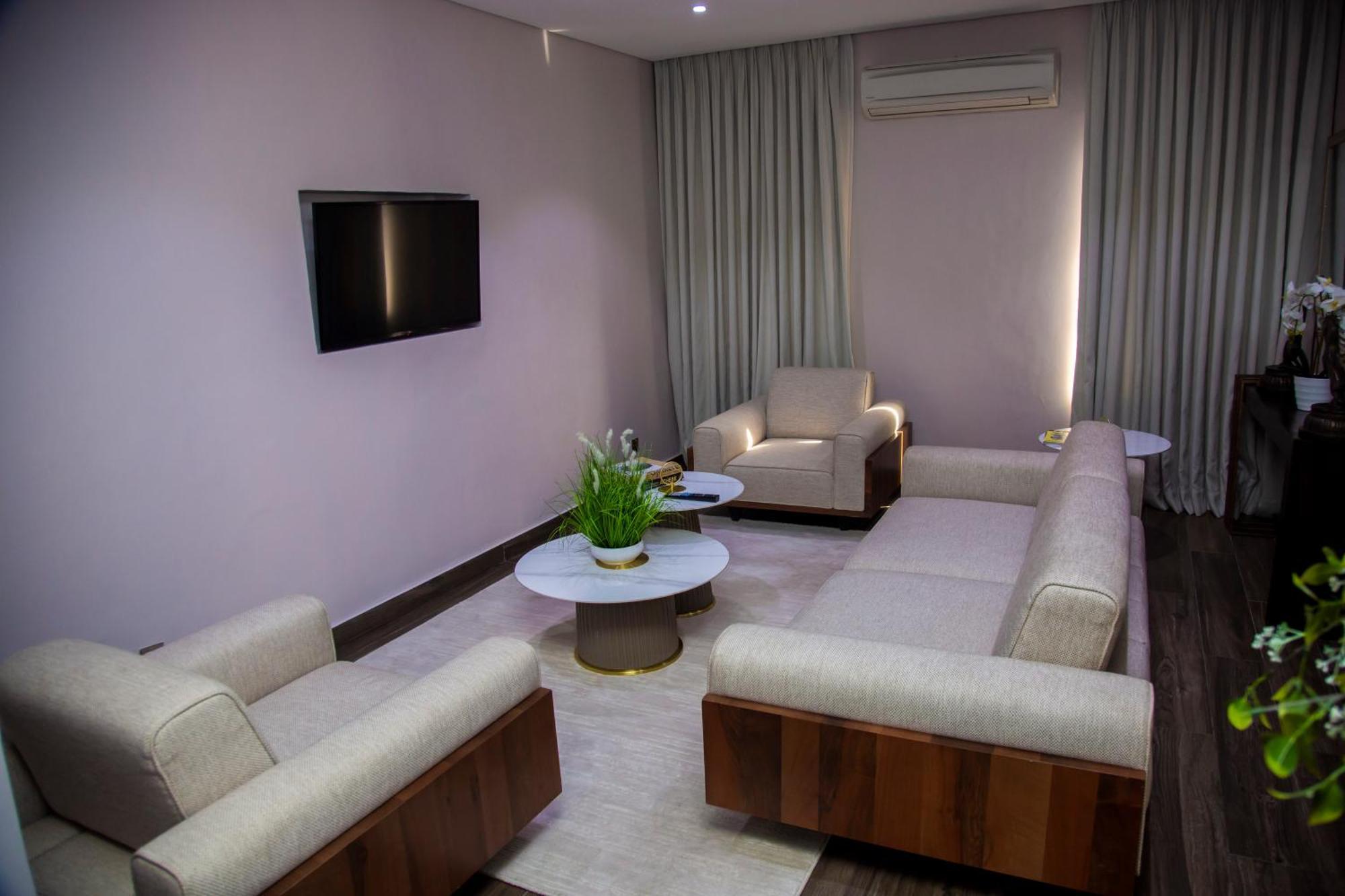 The White Orchid Hotel Лагос Екстериор снимка