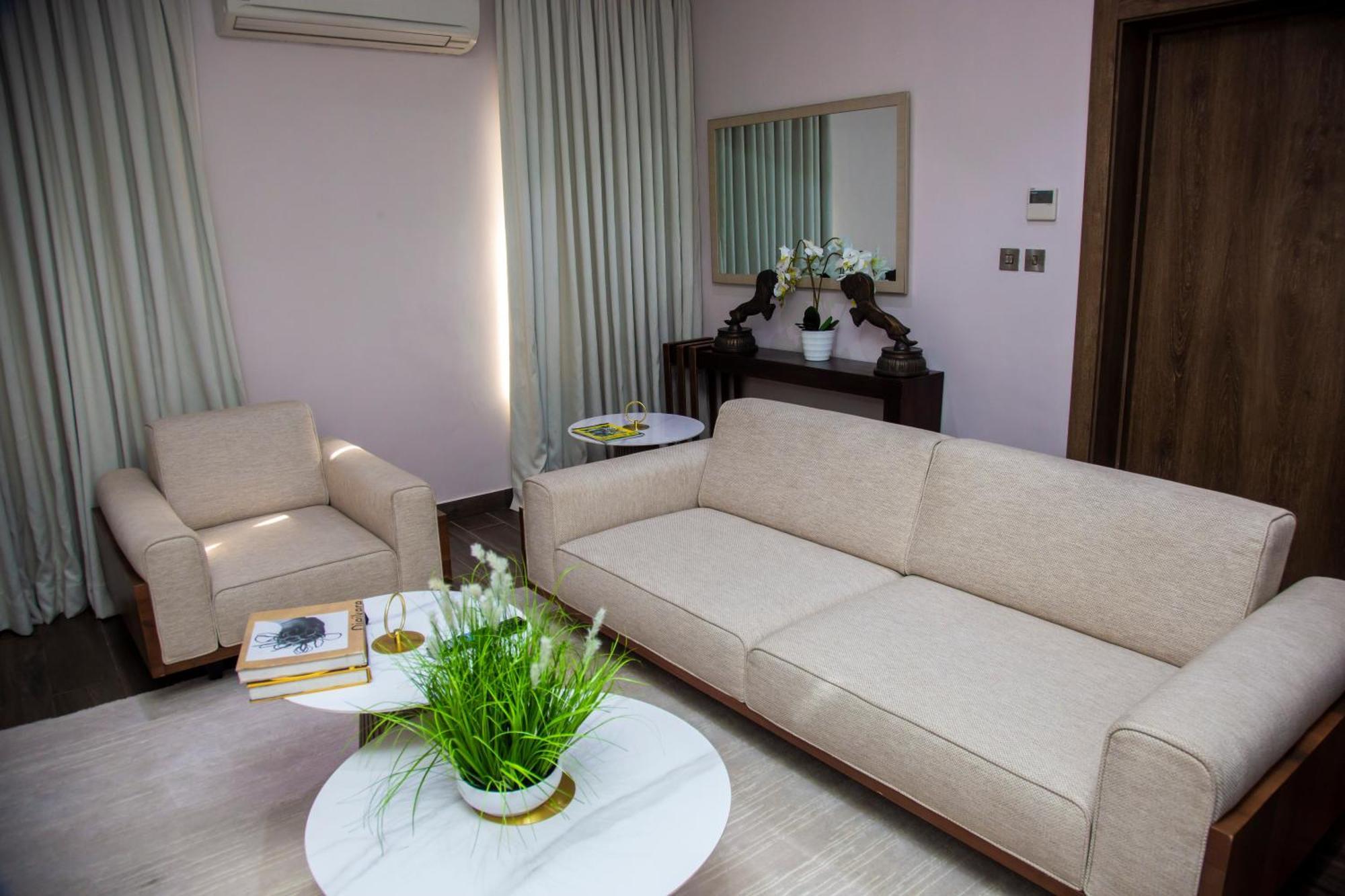 The White Orchid Hotel Лагос Екстериор снимка