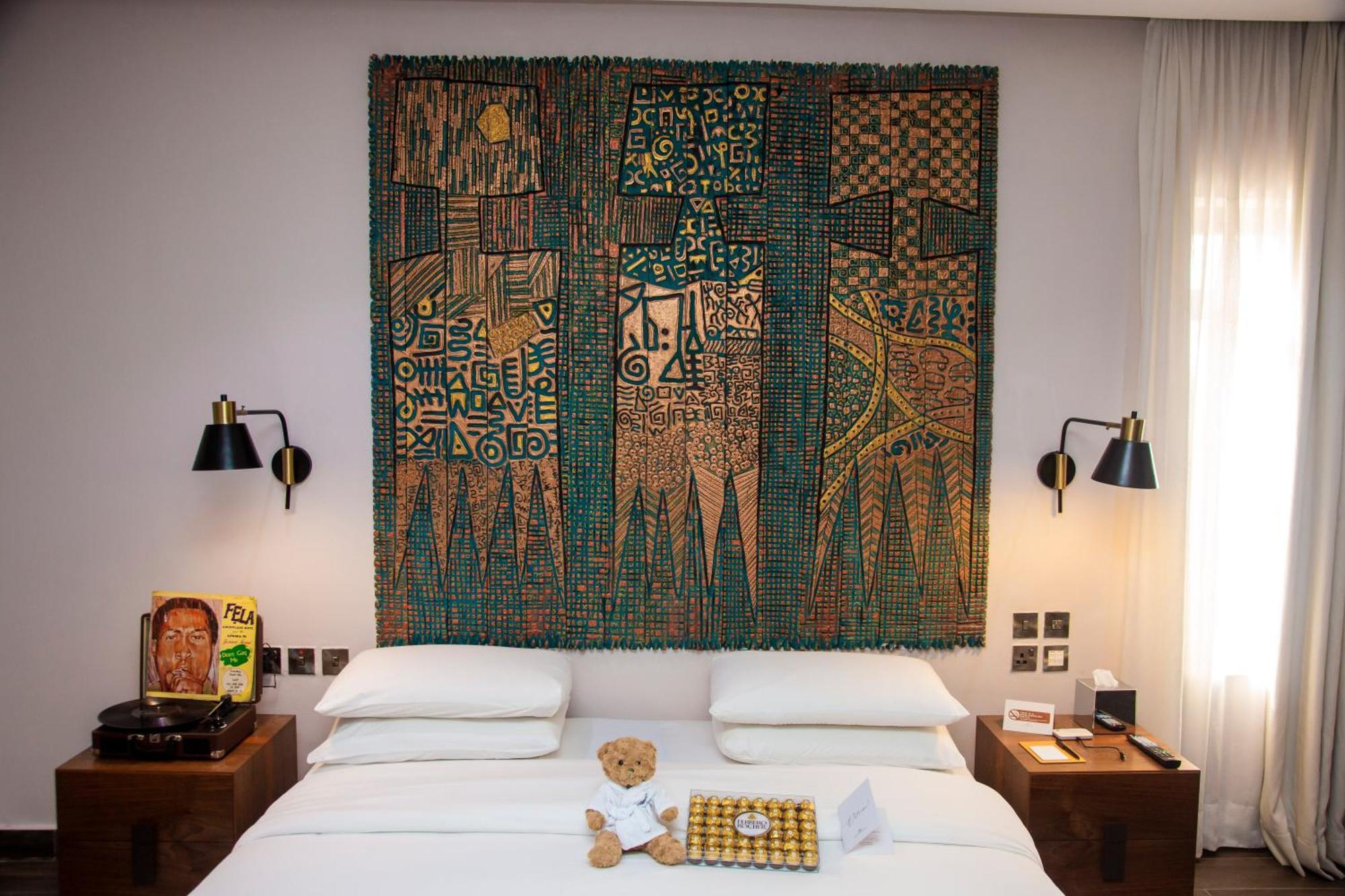 The White Orchid Hotel Лагос Екстериор снимка