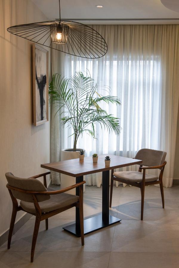 The White Orchid Hotel Лагос Екстериор снимка