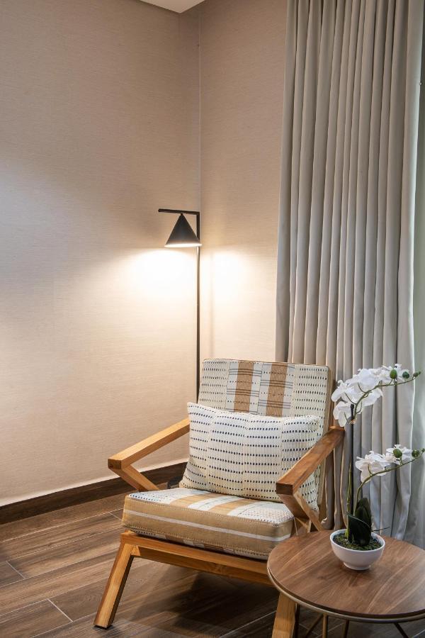 The White Orchid Hotel Лагос Екстериор снимка